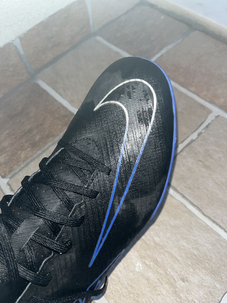 Футболни бутонки Nike Mercurial