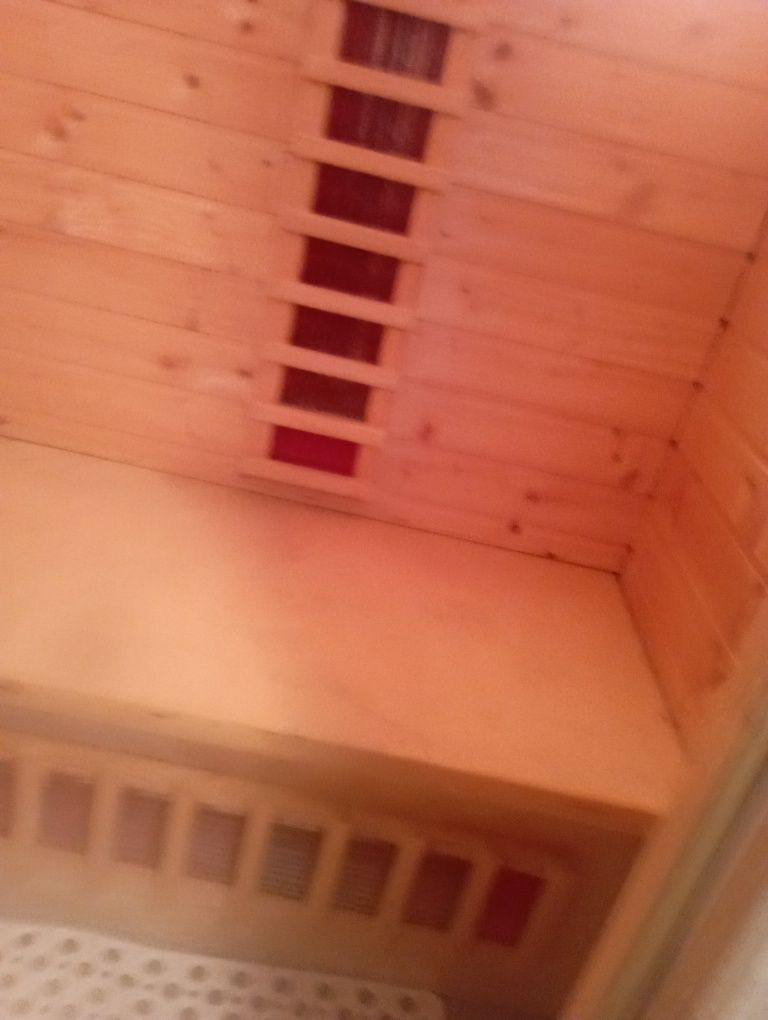 Vând sauna  infraroșu