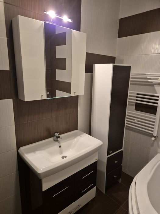 Vand mobilier  complet baie