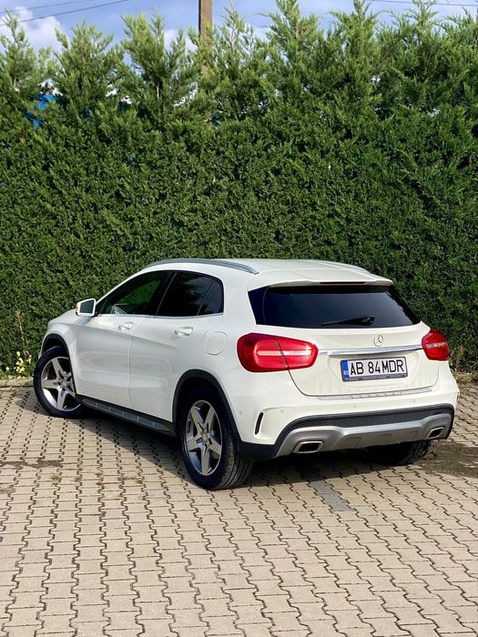 Mercedes Benz GLA Pachet AMG