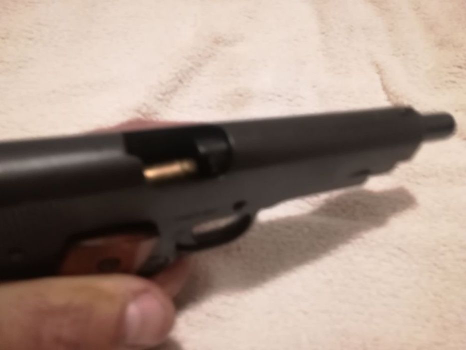 Не револвер, а пистолет Колт / Colt .45. Колекционерско негърмящо оръж