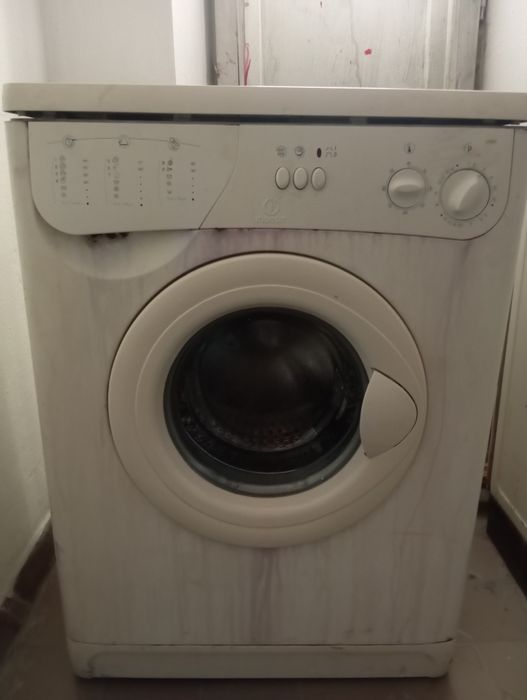 Продам стиральную машину на запчасти