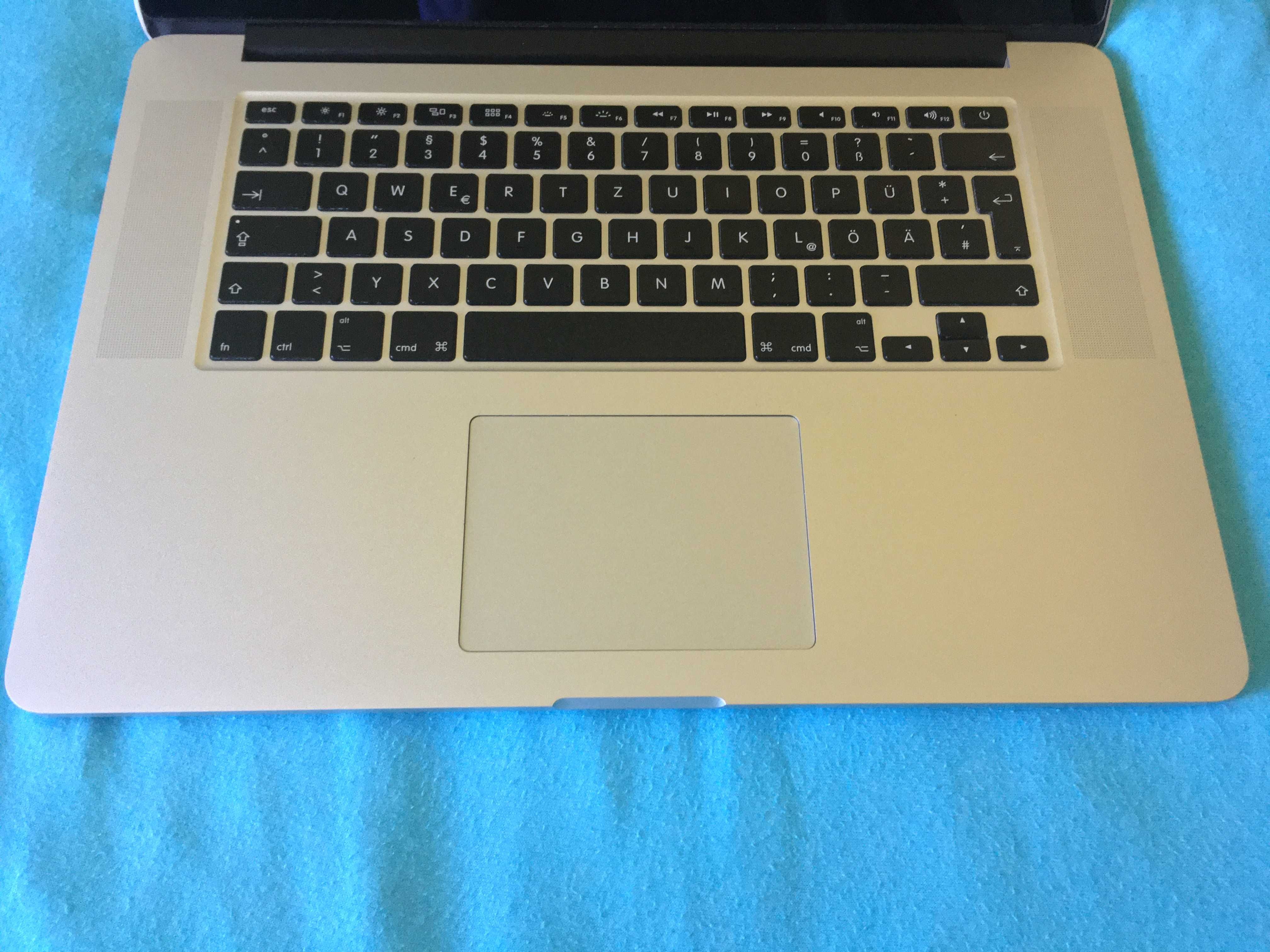 dezmembrez macbook pro retina 15" A1398 2012, 2013, 2014, 2015