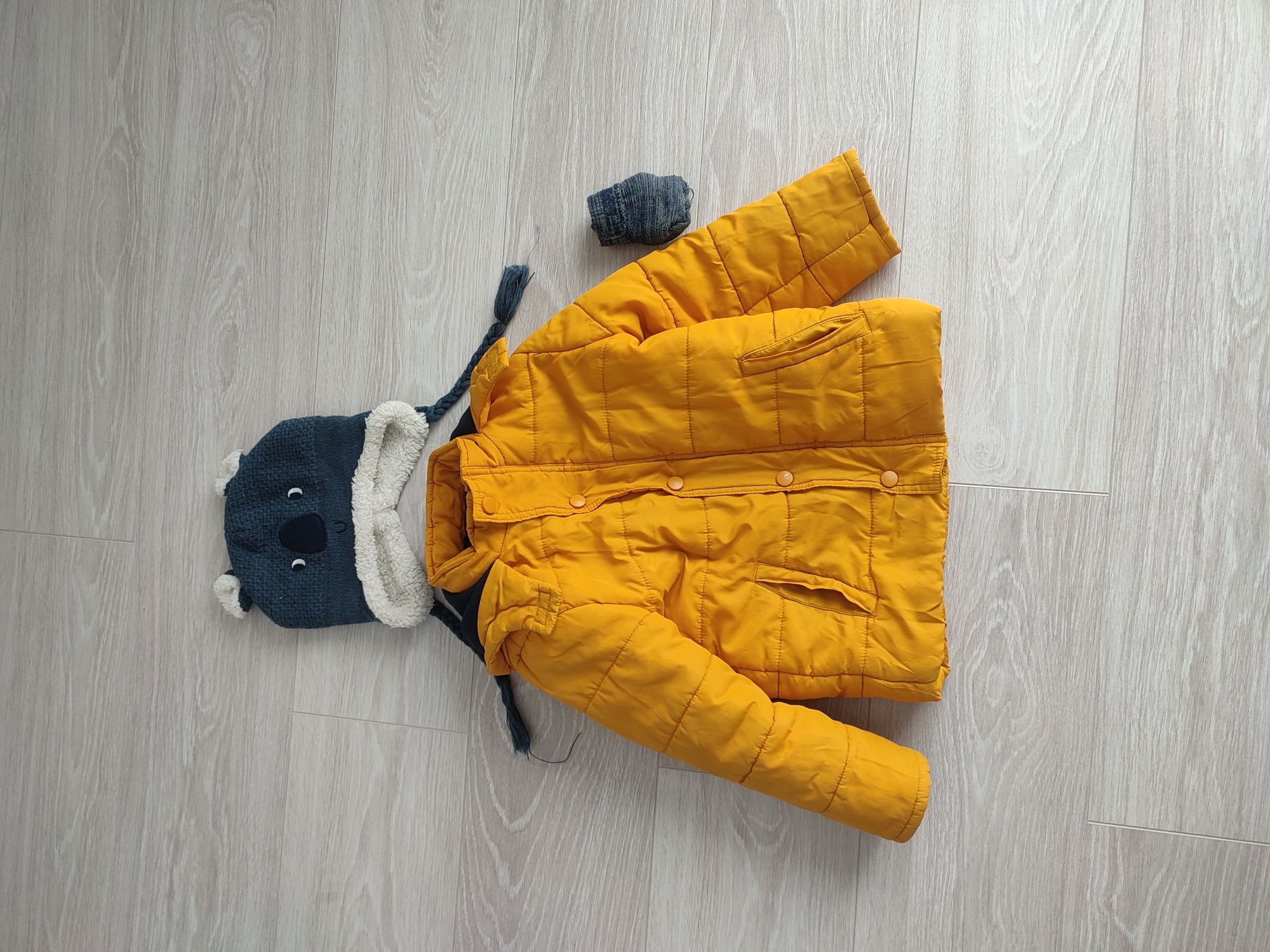 Geaca iarna copii cu căciulița și mănuși 4 ani