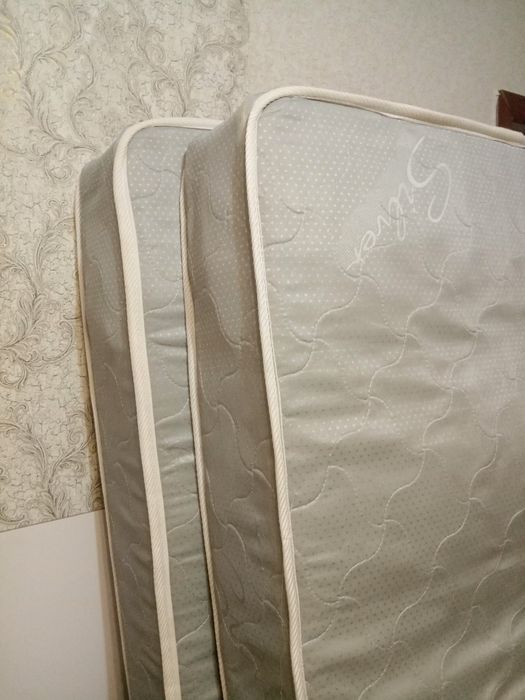 Продам два матраса