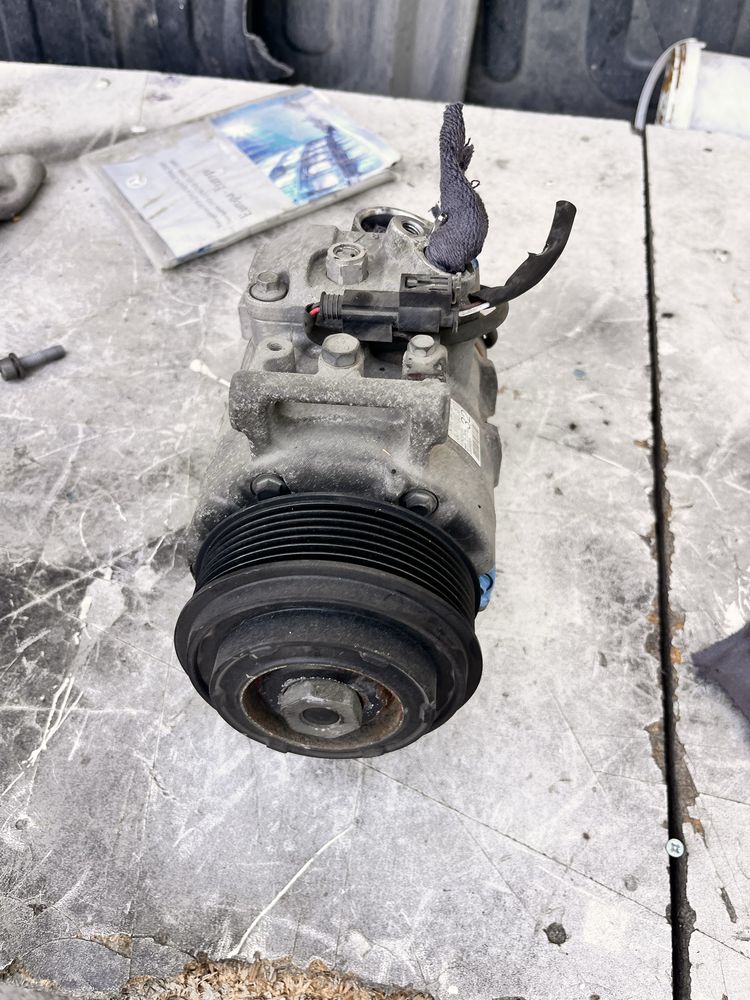 Компресор климатик Мерцедес 350/300 CDI om642 W212 ,W204 ,W218, W166