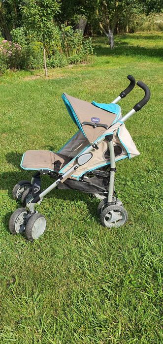 carucior pliabil Chicco vara-iarna-ploaie