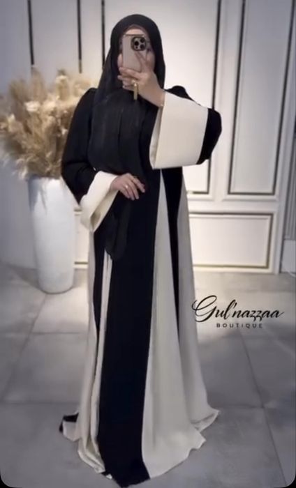 Продаю Дизайнерское комбинированное платье