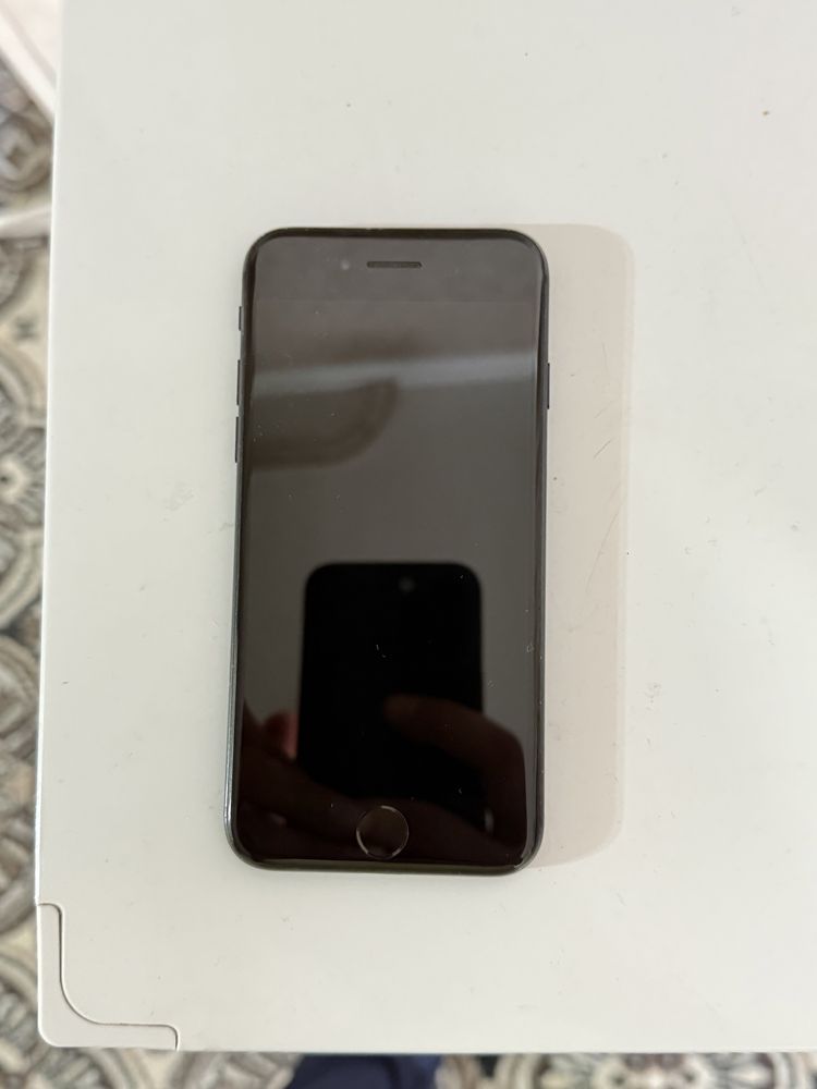 Iphone 7  32 GB