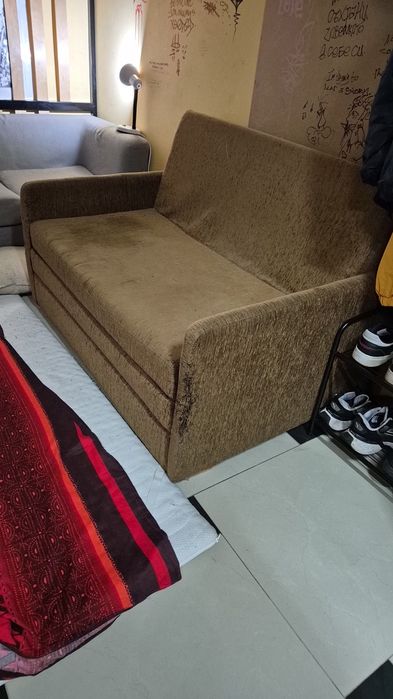 Разтегателен Диван