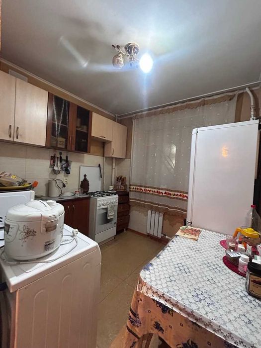 Продам 1-комнатную квартиру в кирпичном доме с улучшенной планировкой