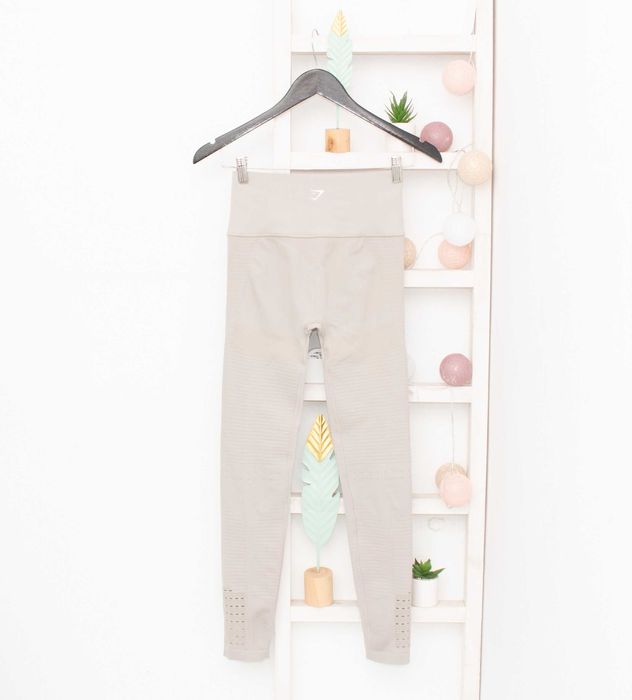 Gymshark дамски оригинален сиво-бежов безшевен клин висока талия S