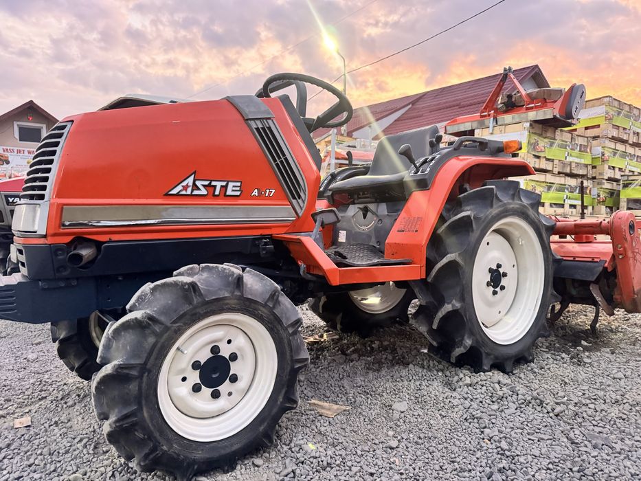 Tractor Japonez tractoras Japonez Kubota  Aste 17  4x4