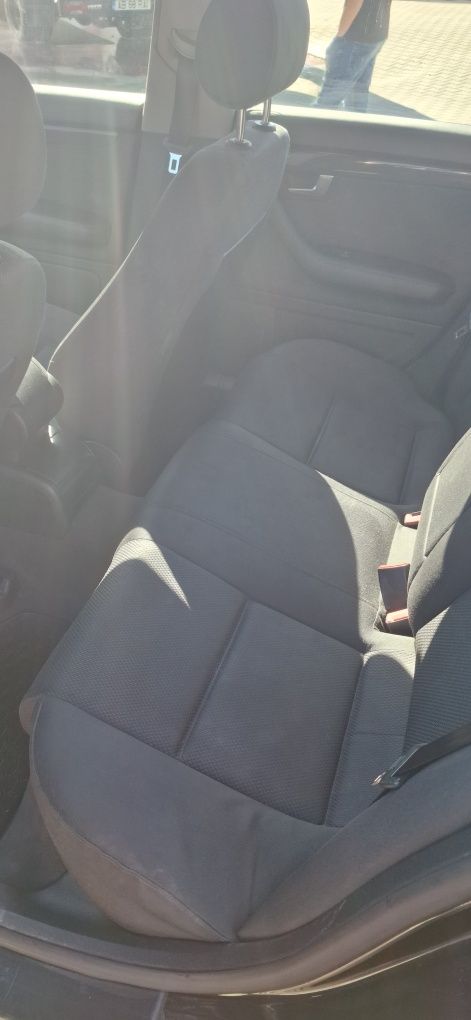 Vând Audi A4 b6 1.9 tdi 2004