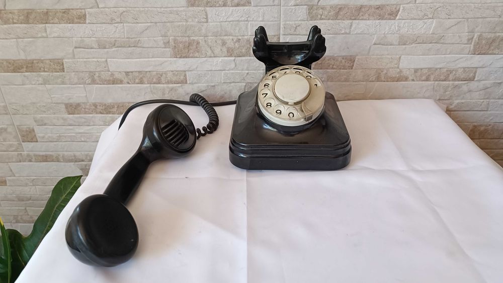 Немски телефон с вилка- Siemens - 1950" година