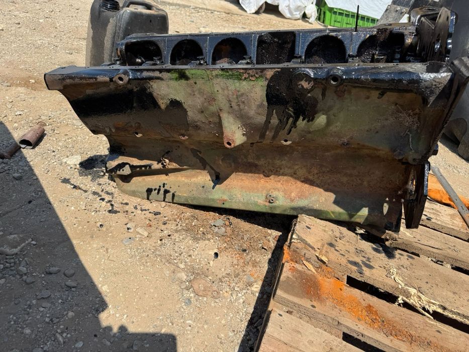 Vând bloc motor john deere