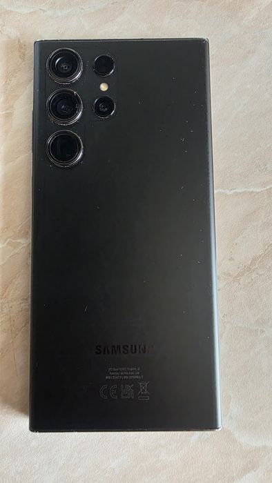 Samsung S 23 Ultra display fisurat !