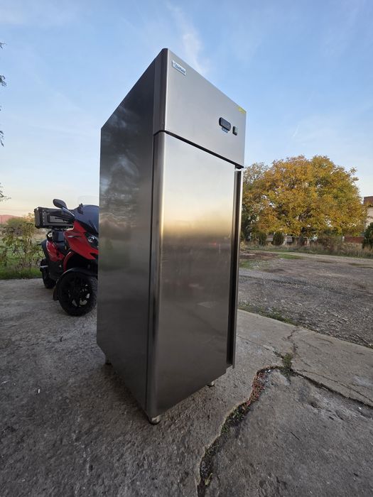 Хладилник 60/40 см.