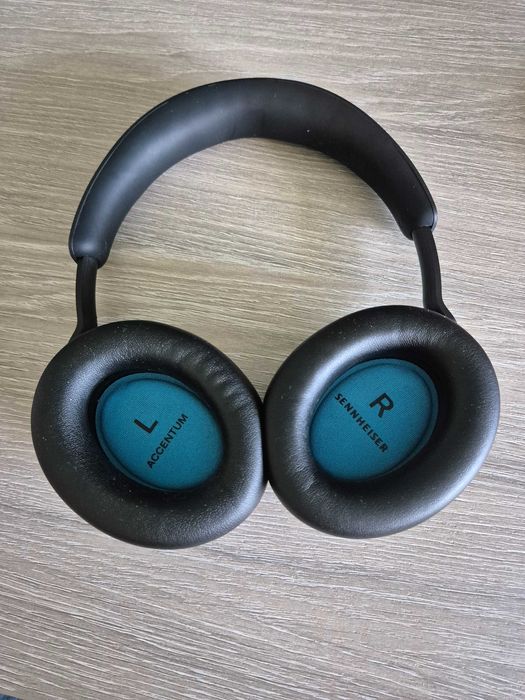 Sennheiser accentum