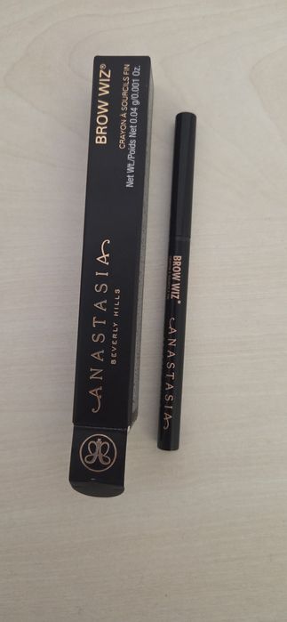 молив за вежди на Anastasia Beverly Hills Soft brown