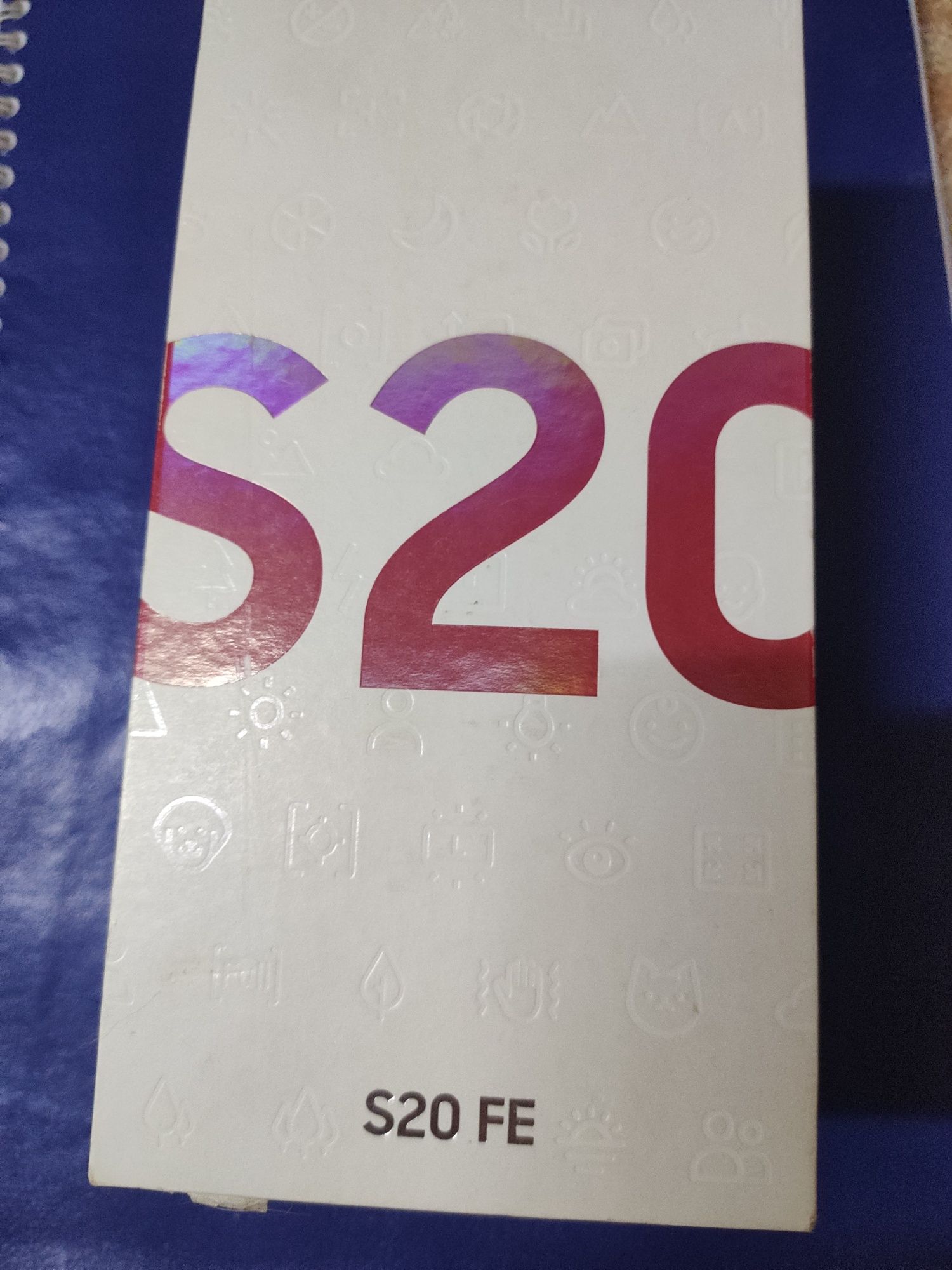 Samsung  S20 FE  6/128