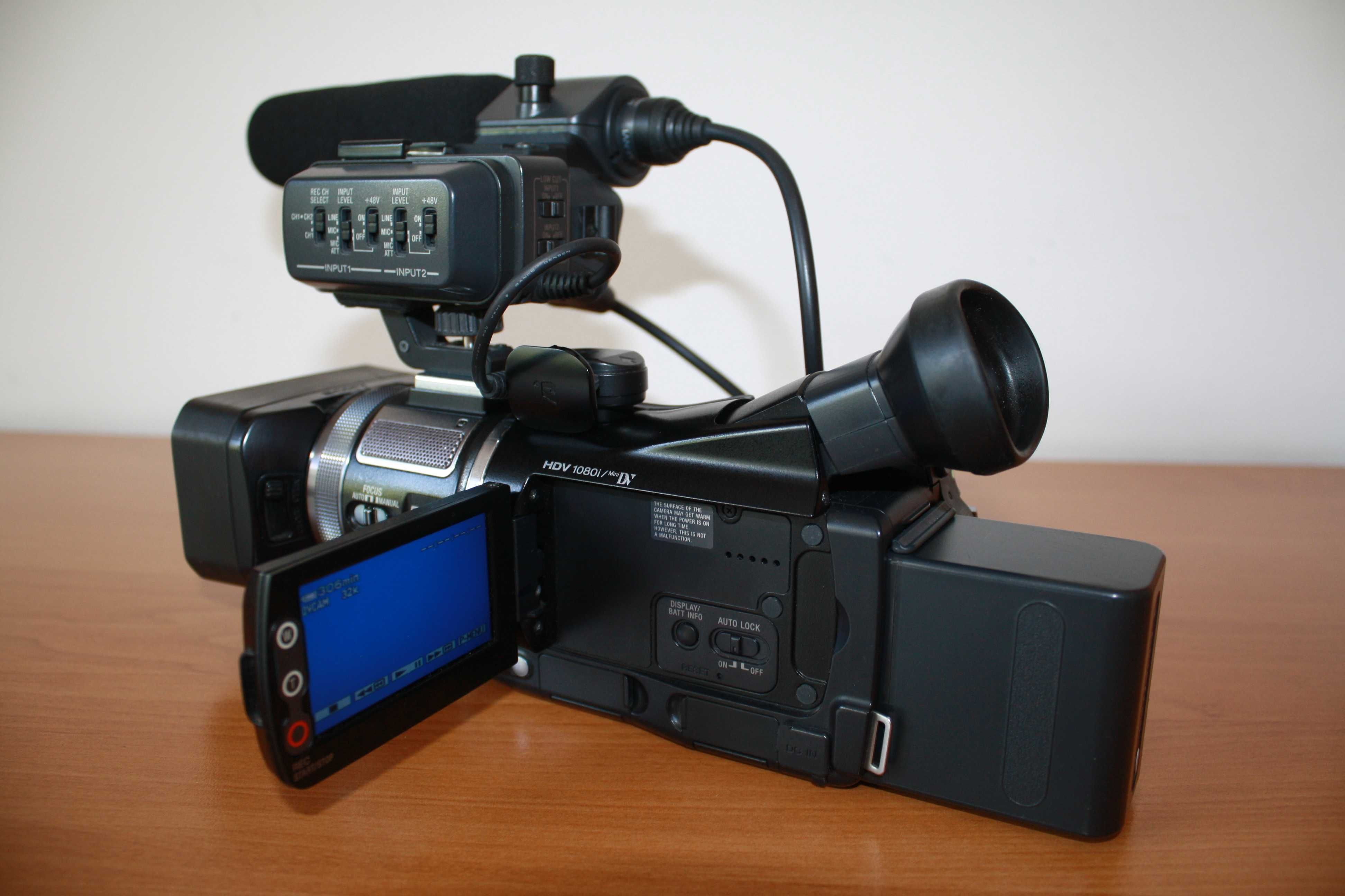 Продается   видеокамера  SONY  в отличном состоянии