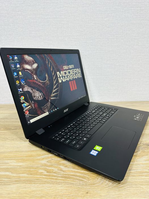 ACER Core i3 Мощный, Игровой с Большим 17,3 дюймов экраном