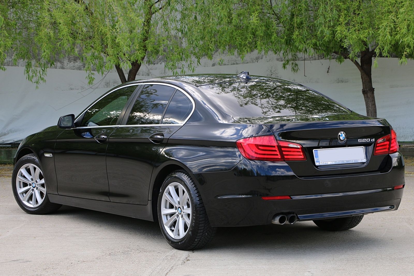 BMW 520D 2013 Bi-xenon LED