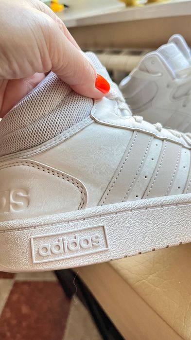 Оригинални кожени кецове Adidas