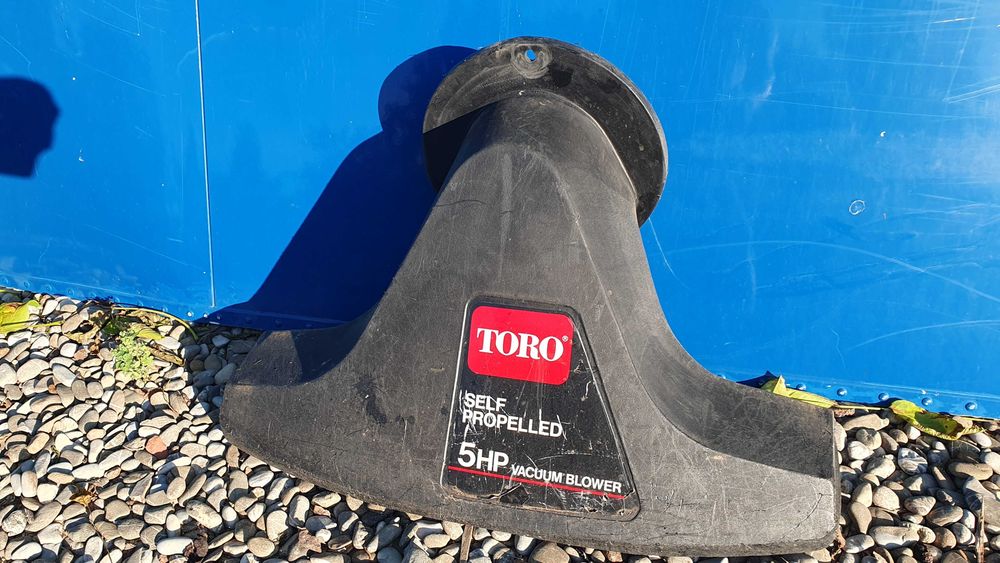 Cap aspirator frunze Toro