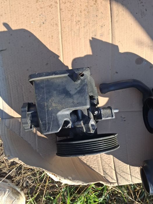Pompa servo direcție mercedes w204 motor 2.2 diesel