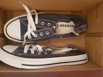 Converse marimea 39