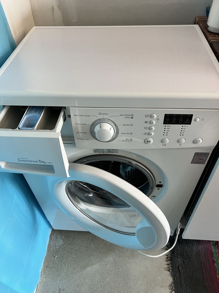 Пералня LG Direct Drive 5кг. Като нова!