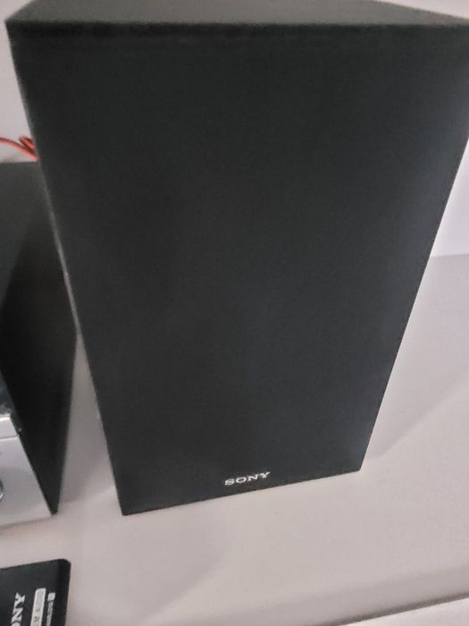 CD плейър Sony с 2 Колони