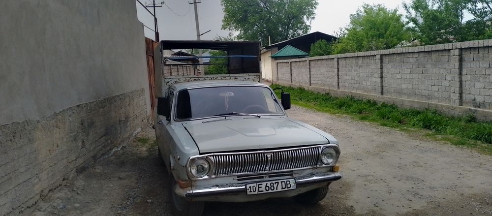 Gaz 2410 sotiladi