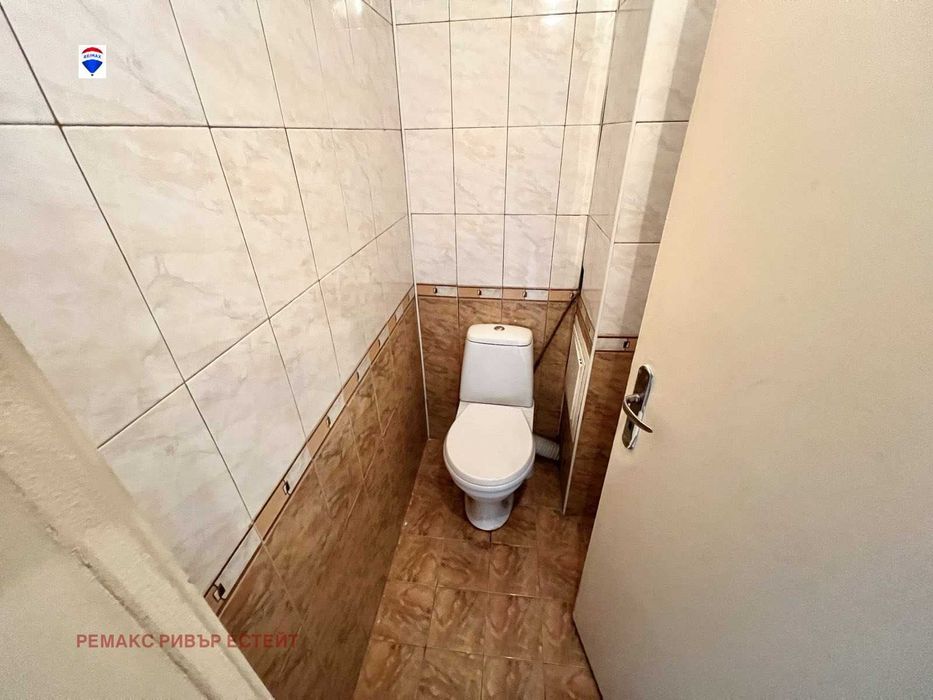 Продава се Тристаен апартамент в Русе, Дружба 1 - 73 кв.м за 1273 €/кв.м - Снимка #4