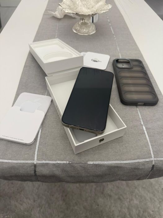 Iphone 15 pro max 256gb natural titanium