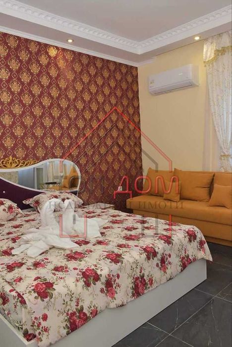 Дава се под наем Двустаен апартамент в Варна, Център - 60 кв.м за 535.5 € - Снимка #1