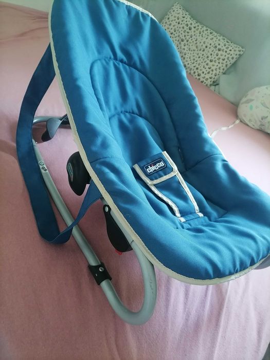 Детский удобный шезлонг