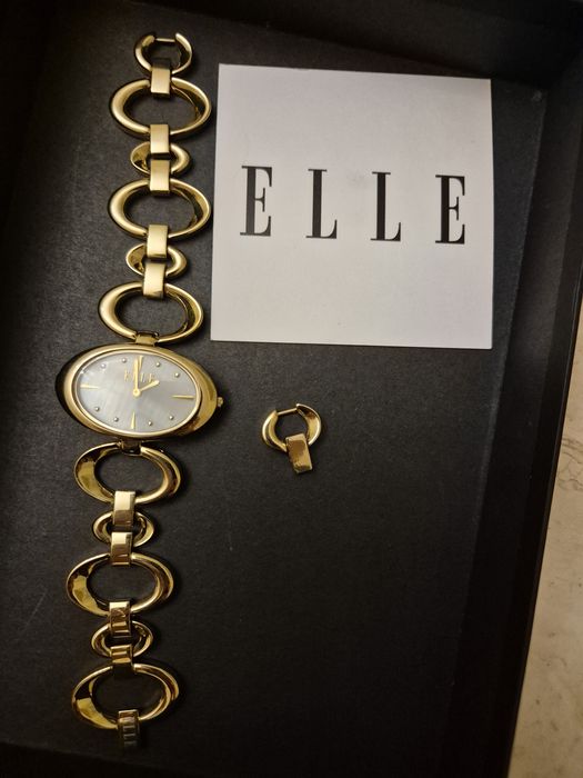 Ceas Elle, rezistent la apă