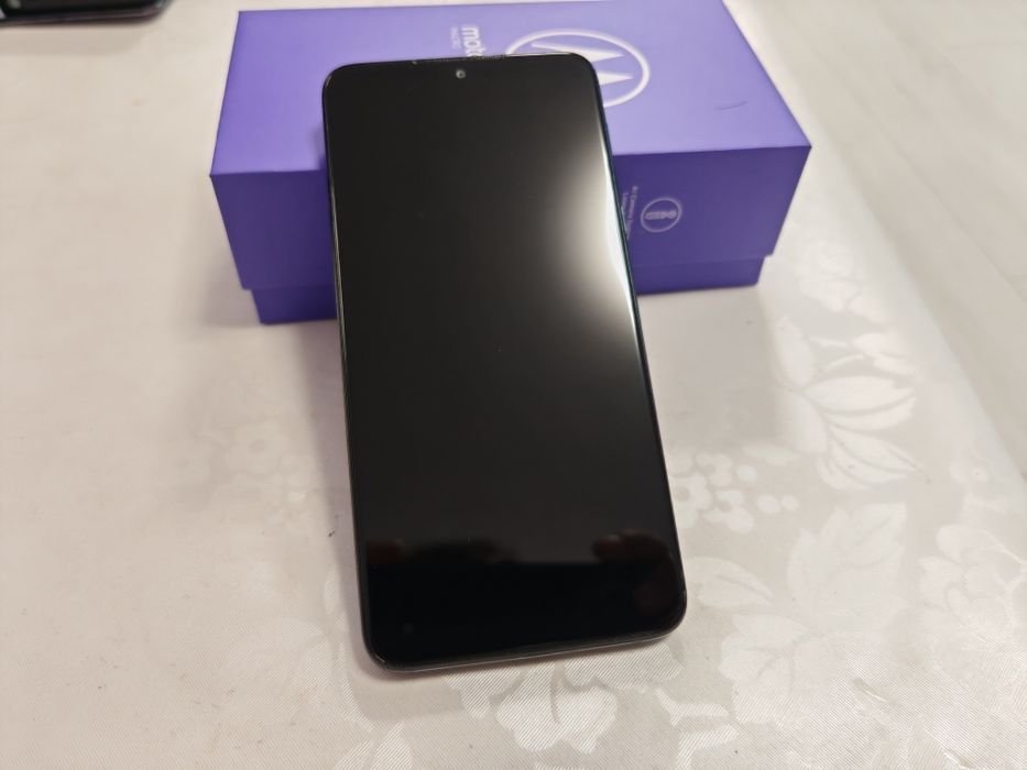 Motorola One Macro  4/64 GB - отличен!