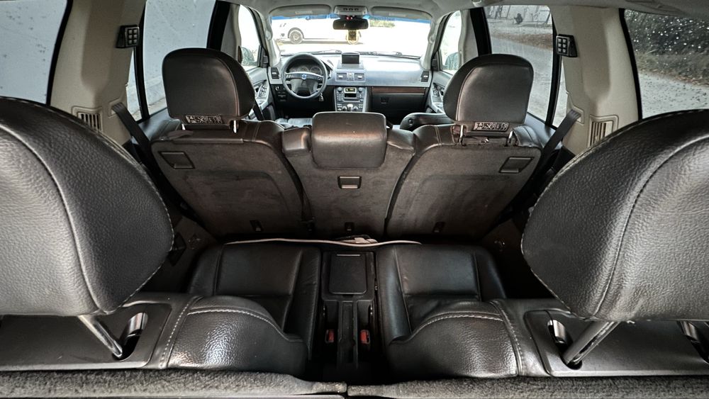 VOLVO Xc90 Offroad 2.4 Diesel 4x4 Automat 7 Locuri An 2005
