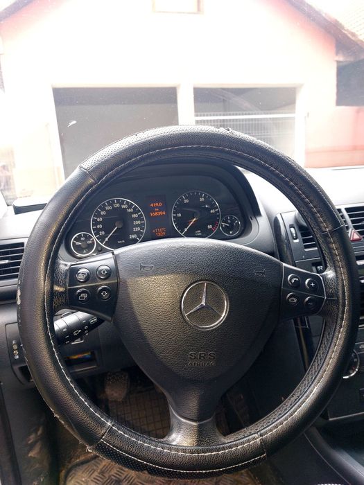 Vând Mercedes A class