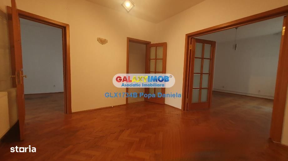 Vanzare apartament 4 camere -  Victoriei Str. Occidentului