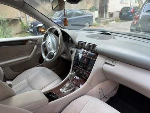 Mercedes Benz 220