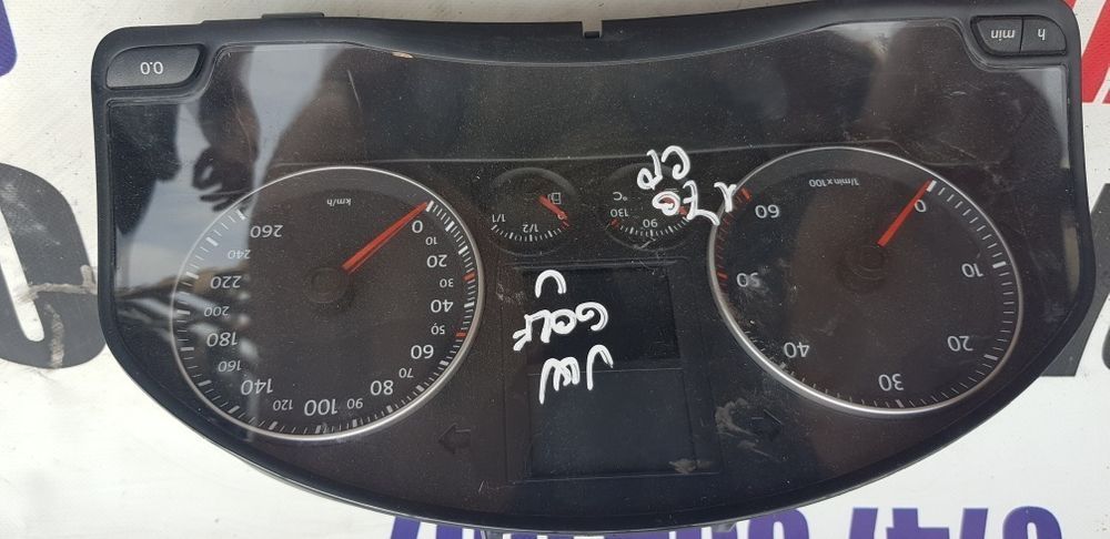 Ceasuri bord vw golf 5 gt,motor 2.0 tdi 140 cp