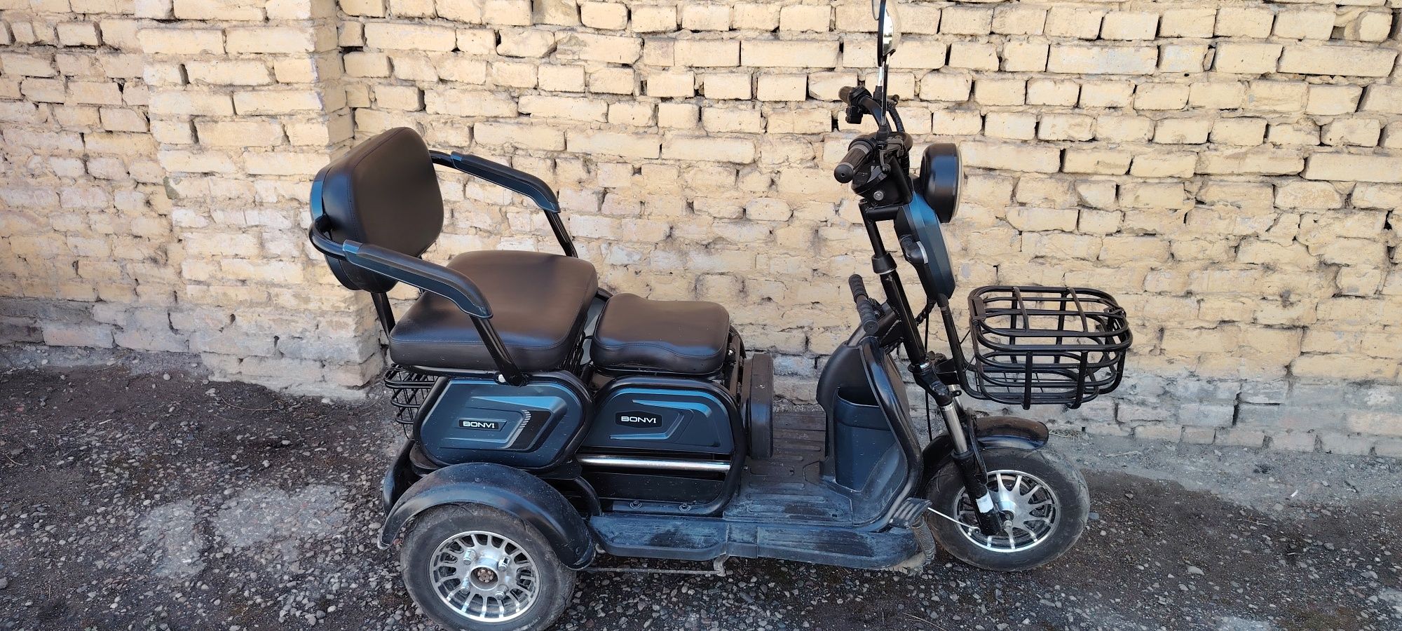 Bonvi 3 balonli elektir skuter