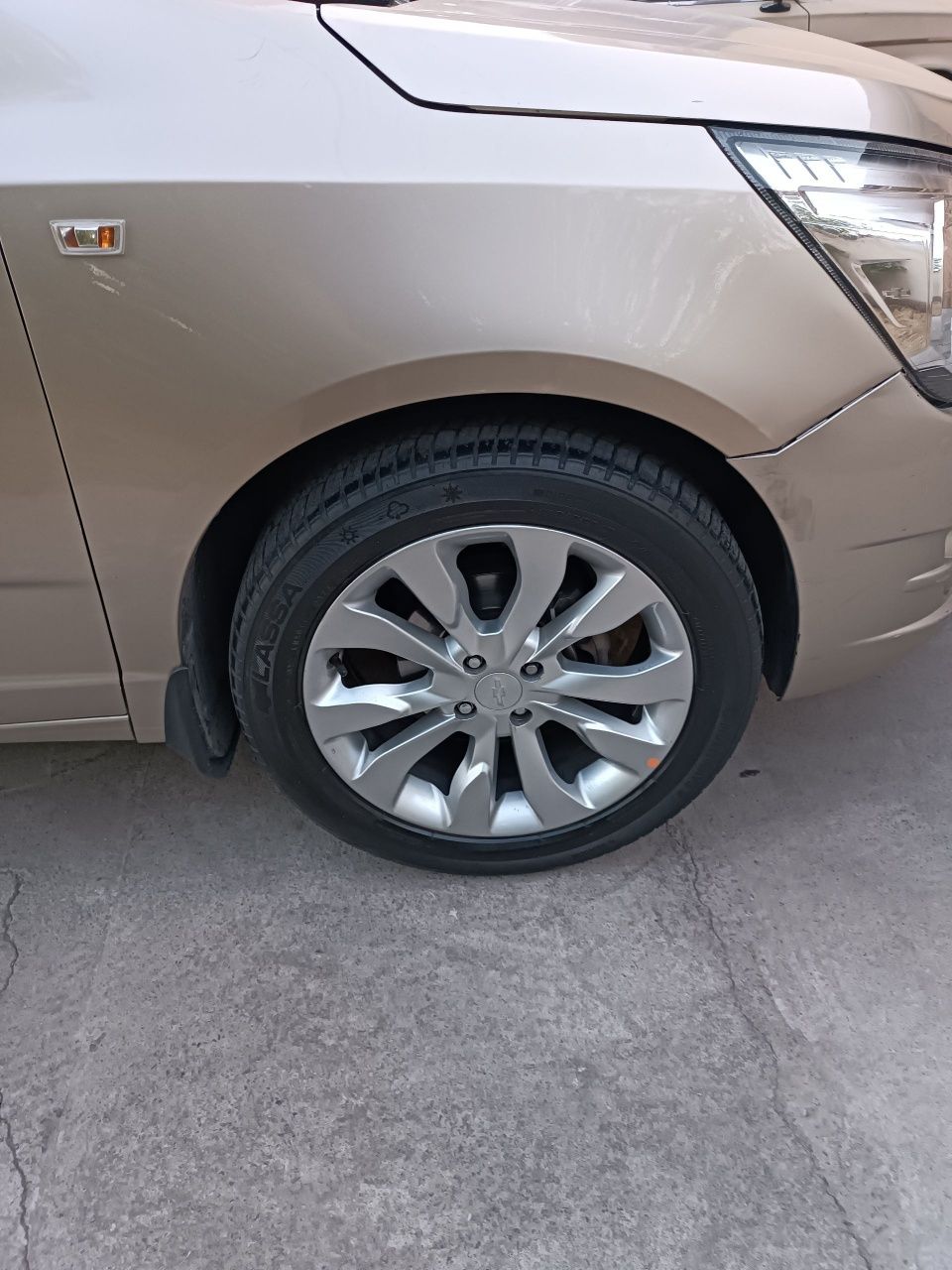 Kobalt Diska Balon 215 55 R17 Holati yaxshi Ayibi Yoq