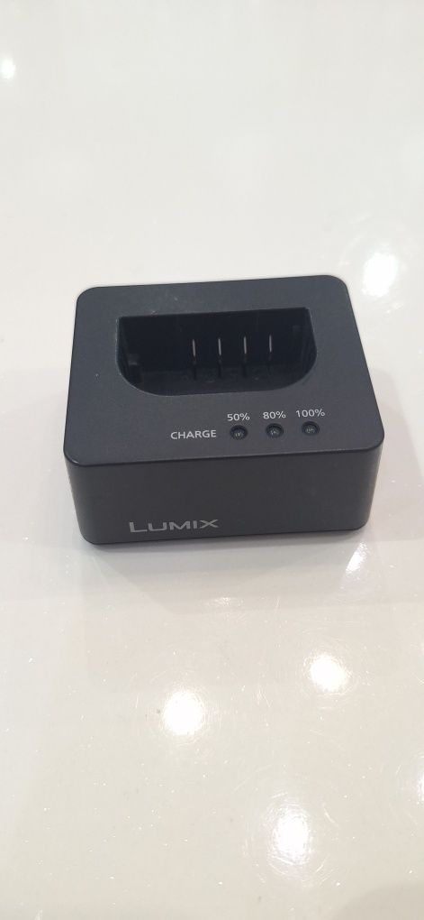 Panasonic зарядно устройство за батерия DMW-BLK22