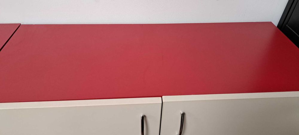 Set mobilier: birou + dulap + scaun bar – stare perfectă